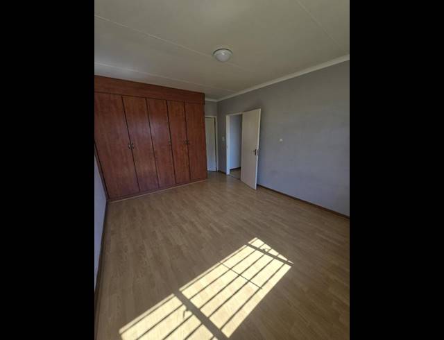 2 BEDROOM PROPERTY TO RENT IN CYRILDENE